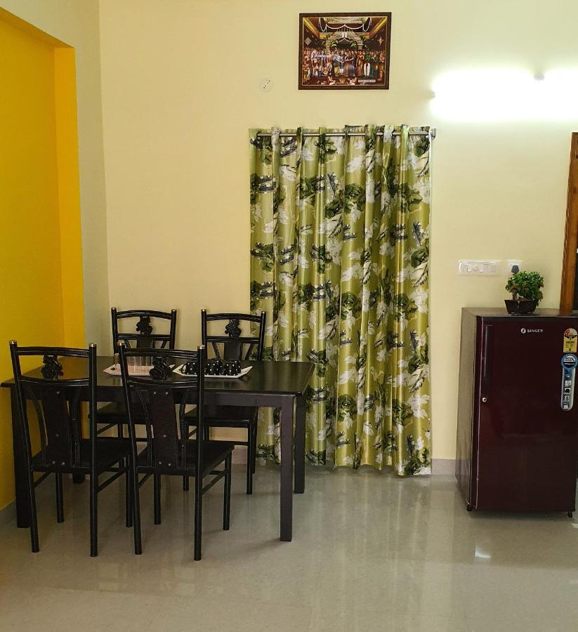 Tirupati Homestay - 2Bhk Ac Family Apartments Near Alipiri And Kapilatheertham - Walk To A2B Veg Restaurant - Wifi - Android Tv - Easy Access To Tirumala エクステリア 写真