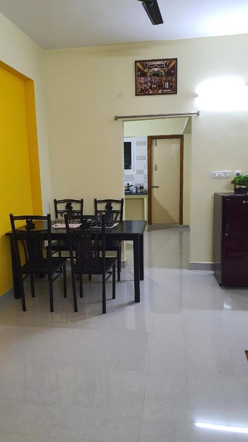 Tirupati Homestay - 2Bhk Ac Family Apartments Near Alipiri And Kapilatheertham - Walk To A2B Veg Restaurant - Wifi - Android Tv - Easy Access To Tirumala エクステリア 写真