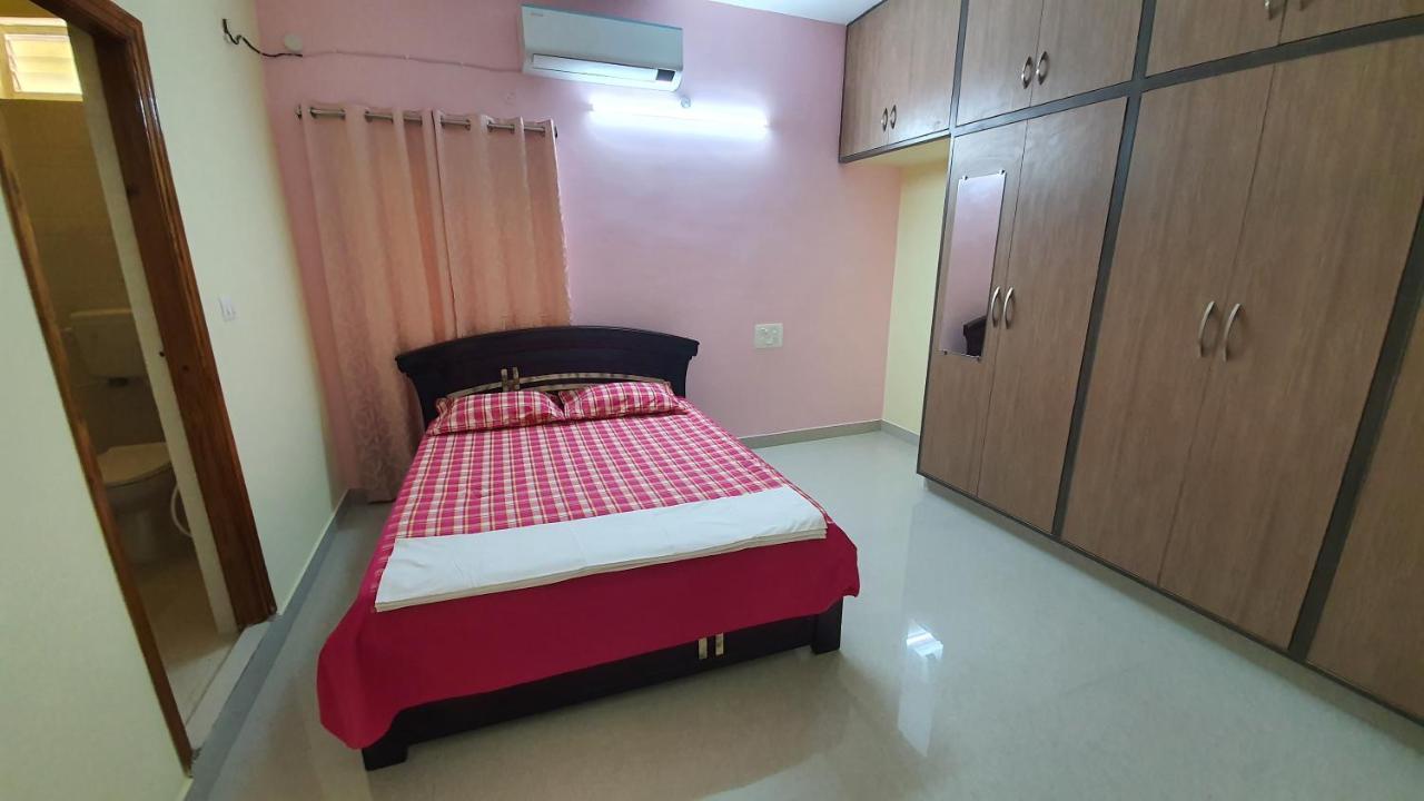 Tirupati Homestay - 2Bhk Ac Family Apartments Near Alipiri And Kapilatheertham - Walk To A2B Veg Restaurant - Wifi - Android Tv - Easy Access To Tirumala エクステリア 写真